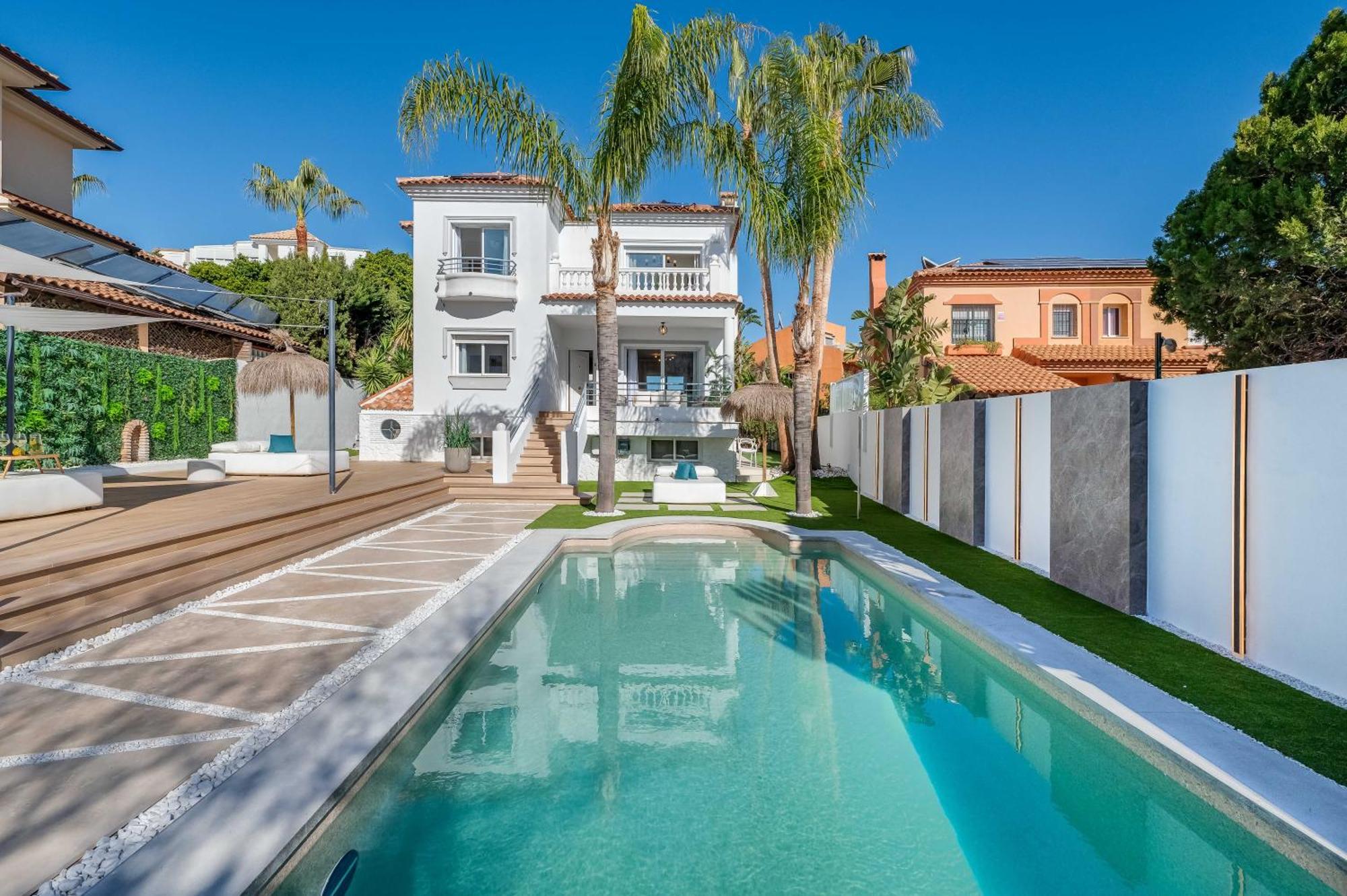 Vacation Marbella I Sunny Camelia Villa Heated Pool, Recently Renovated, Best Residential Neighborhood In Benalmadena, Short Walk To The Beach, Cinema Room ภายนอก รูปภาพ