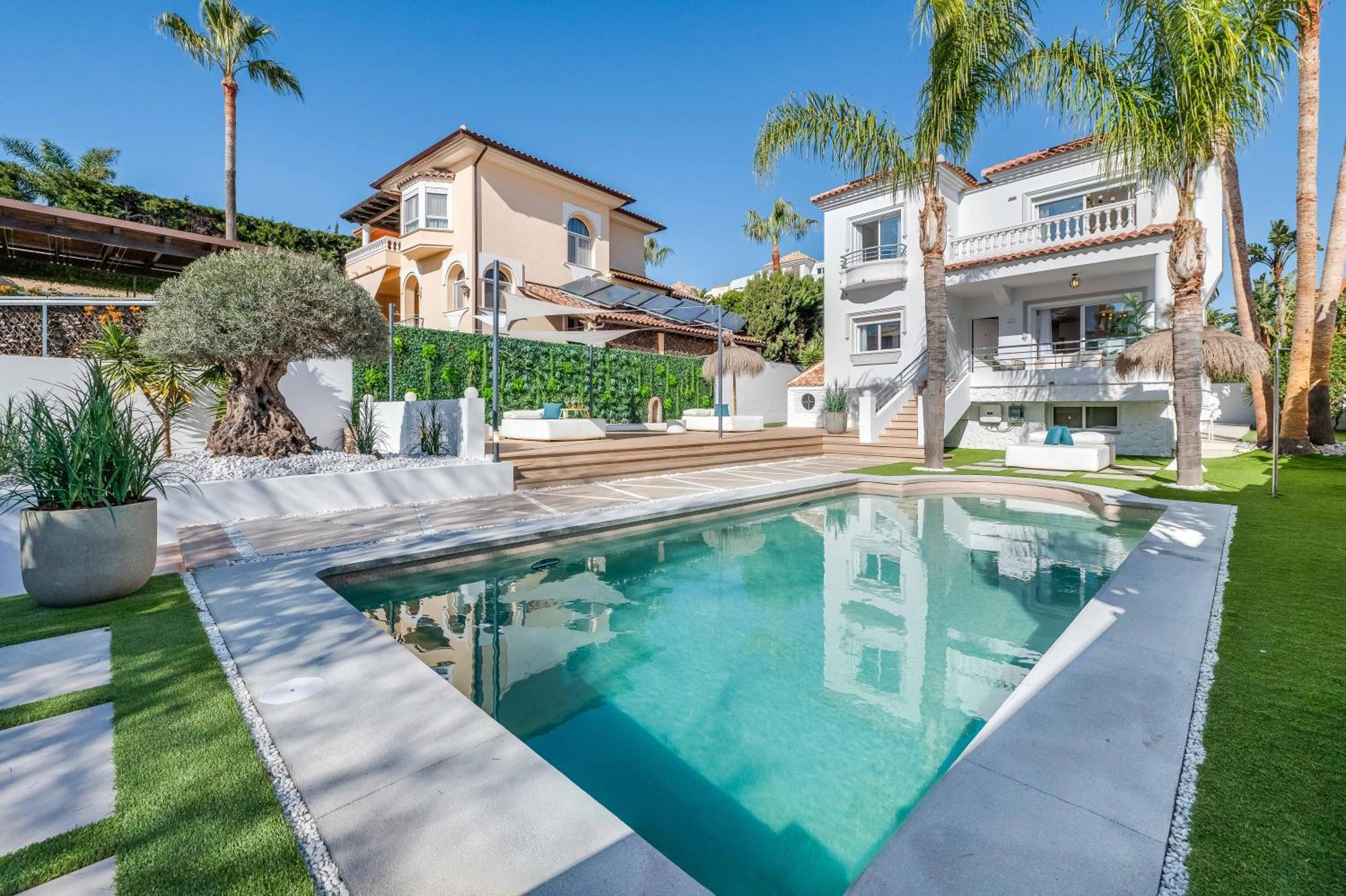 Vacation Marbella I Sunny Camelia Villa Heated Pool, Recently Renovated, Best Residential Neighborhood In Benalmadena, Short Walk To The Beach, Cinema Room ภายนอก รูปภาพ